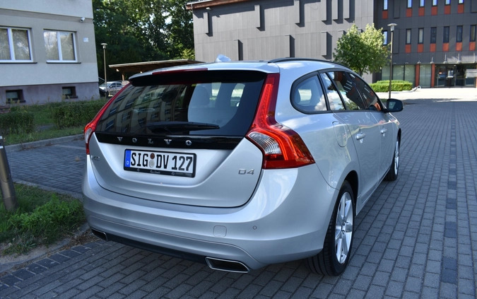 Volvo V60 cena 57900 przebieg: 162000, rok produkcji 2016 z Krzanowice małe 781
